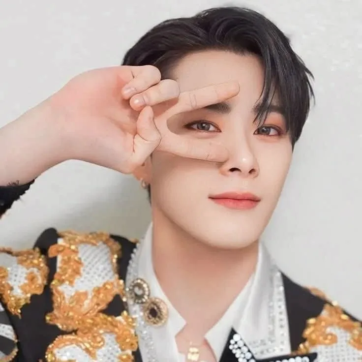 Latest photo of Moonbin (ASTRO)