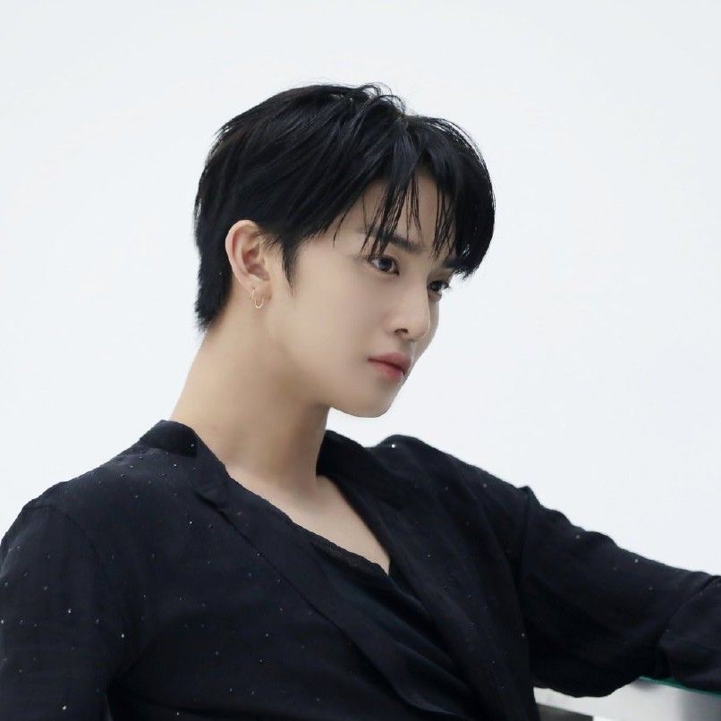 A moment captured by Bae Jinyoung's fan