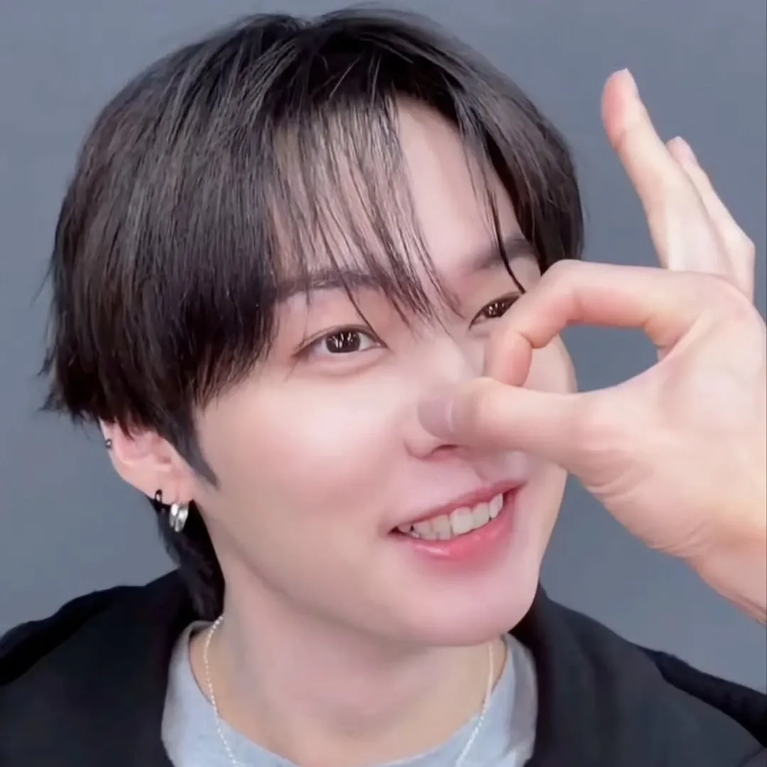 Lee Know (Stray Kids)的最新活动照片