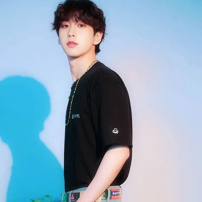 Latest photo of Shinwon (PENTAGON)