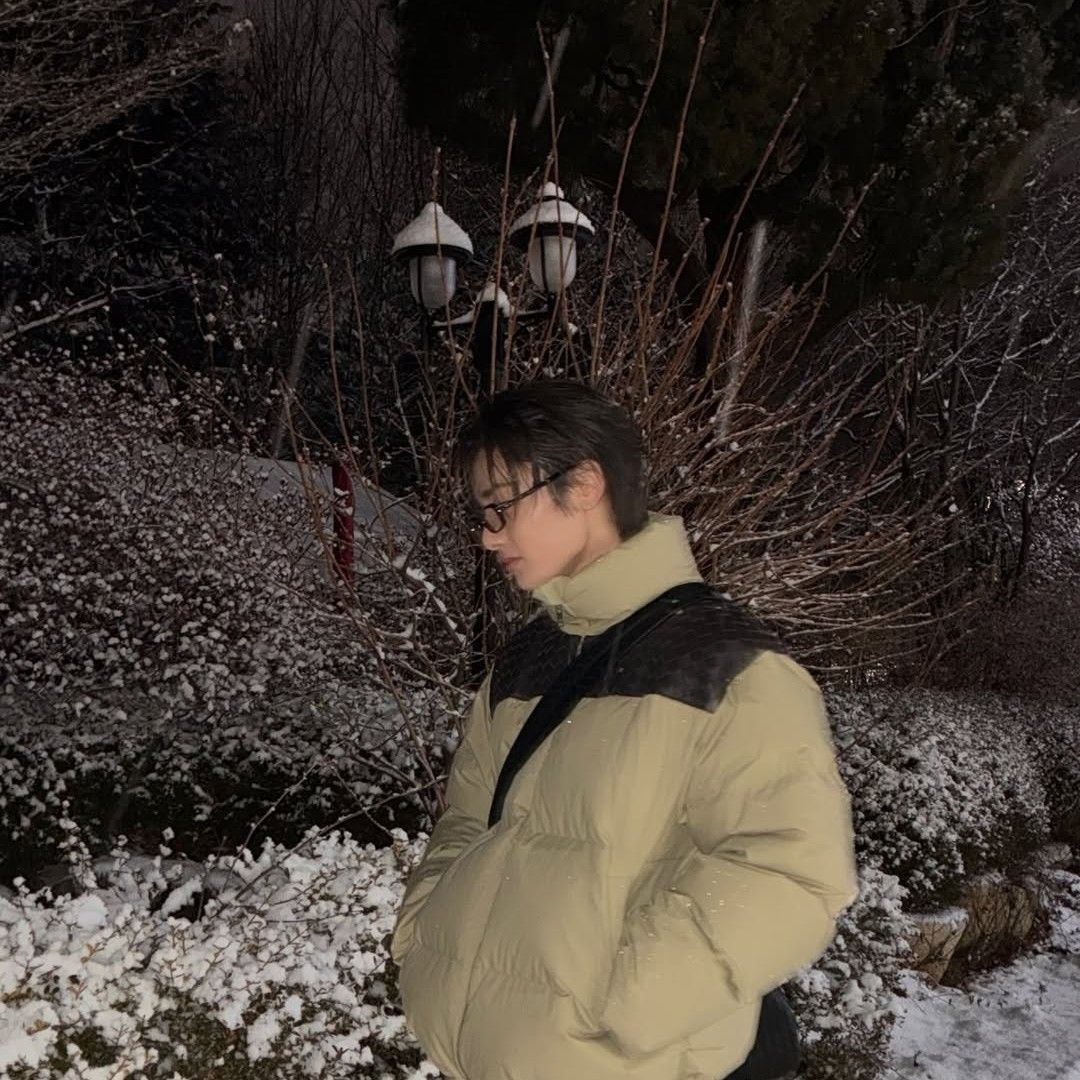 Behind-the-scenes cut of Stray Kids