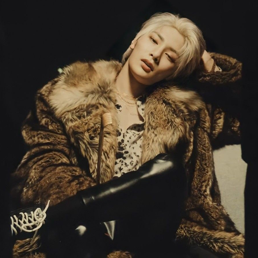 Behind-the-scenes cut of I.N (Stray Kids)