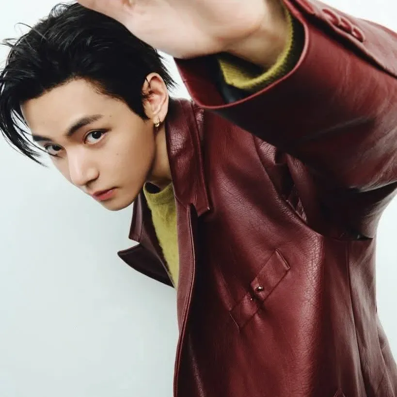 뷔 (방탄소년단)의 비하인드 컷