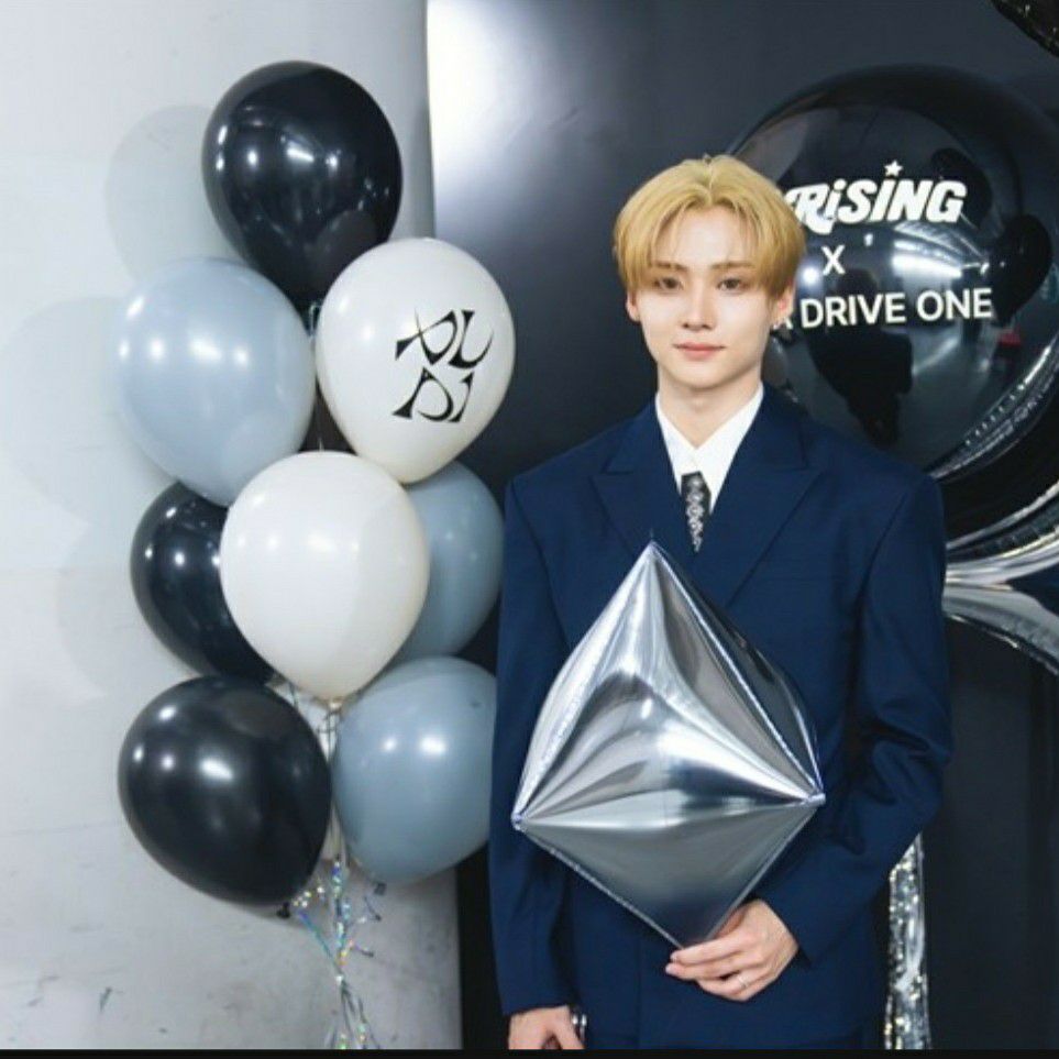 A moment captured by Lee Sangwon (ALPHA DRIVE ONE)'s fan