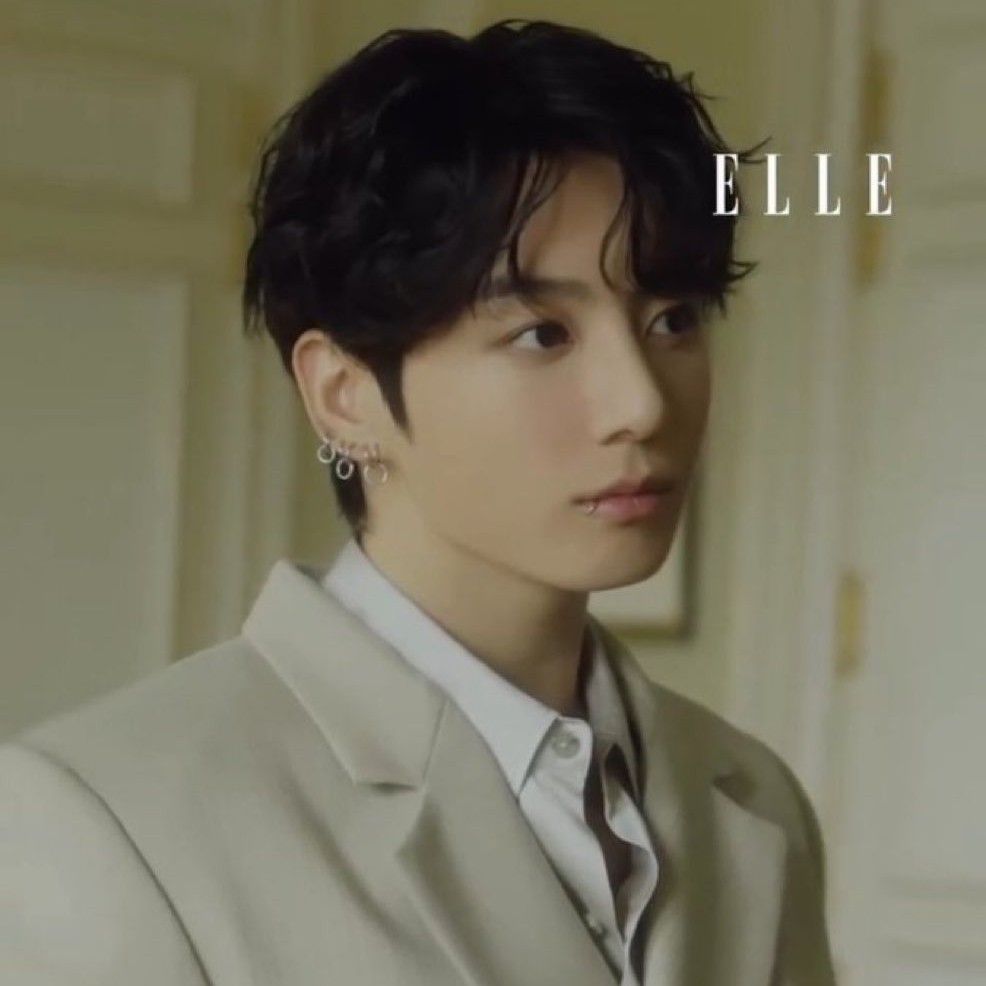 Momen yang diabadikan oleh penggemar Jungkook (BTS)