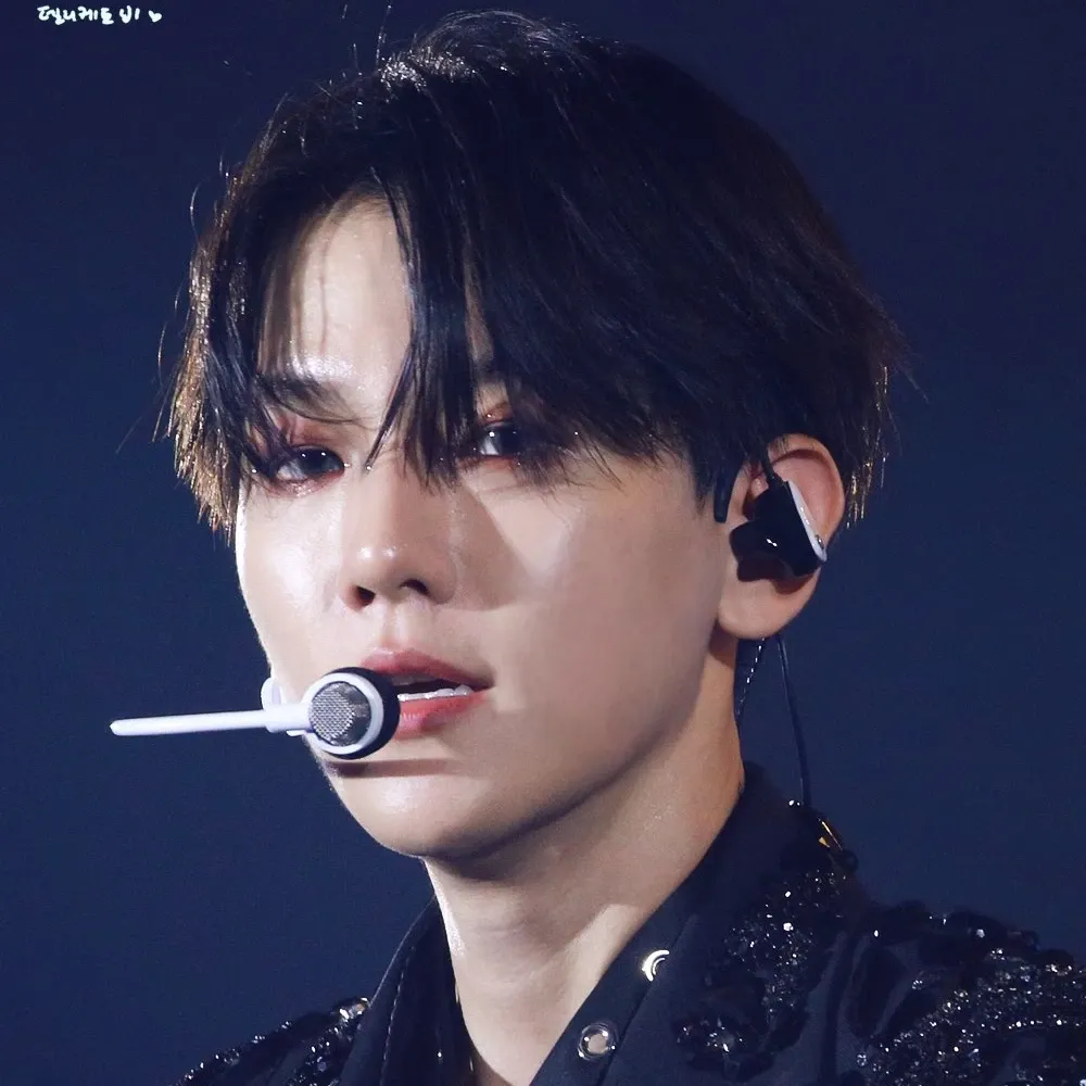 Recent activity shot of Baekhyun (EXO)