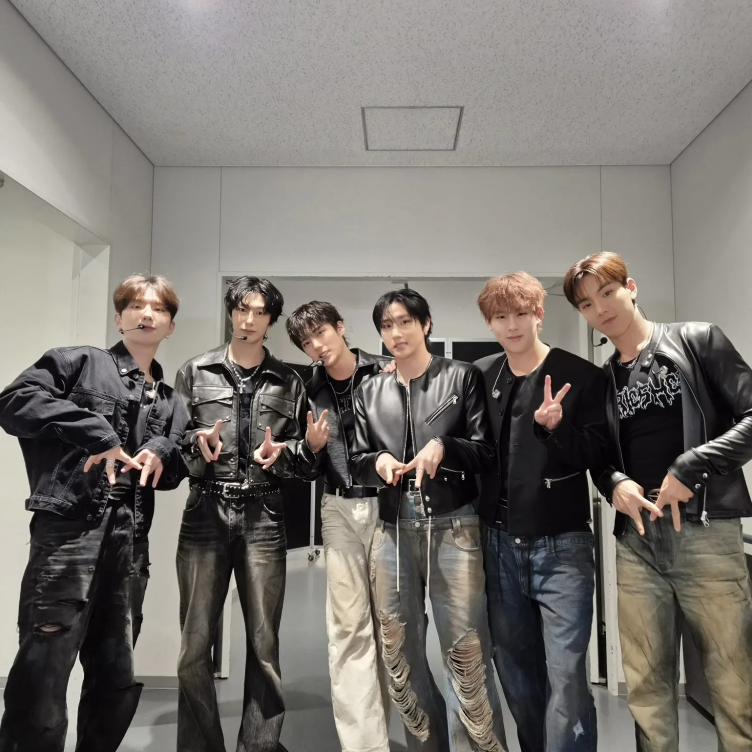 Momen yang diabadikan oleh penggemar MONSTA X