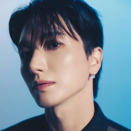 Behind-the-scenes cut of Leeteuk (Super Junior)