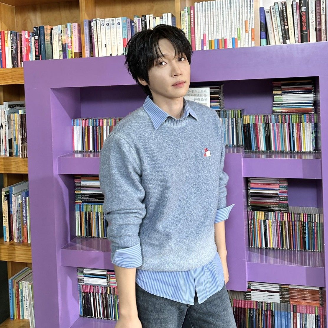 Foto terbaru Jeong Sewoon