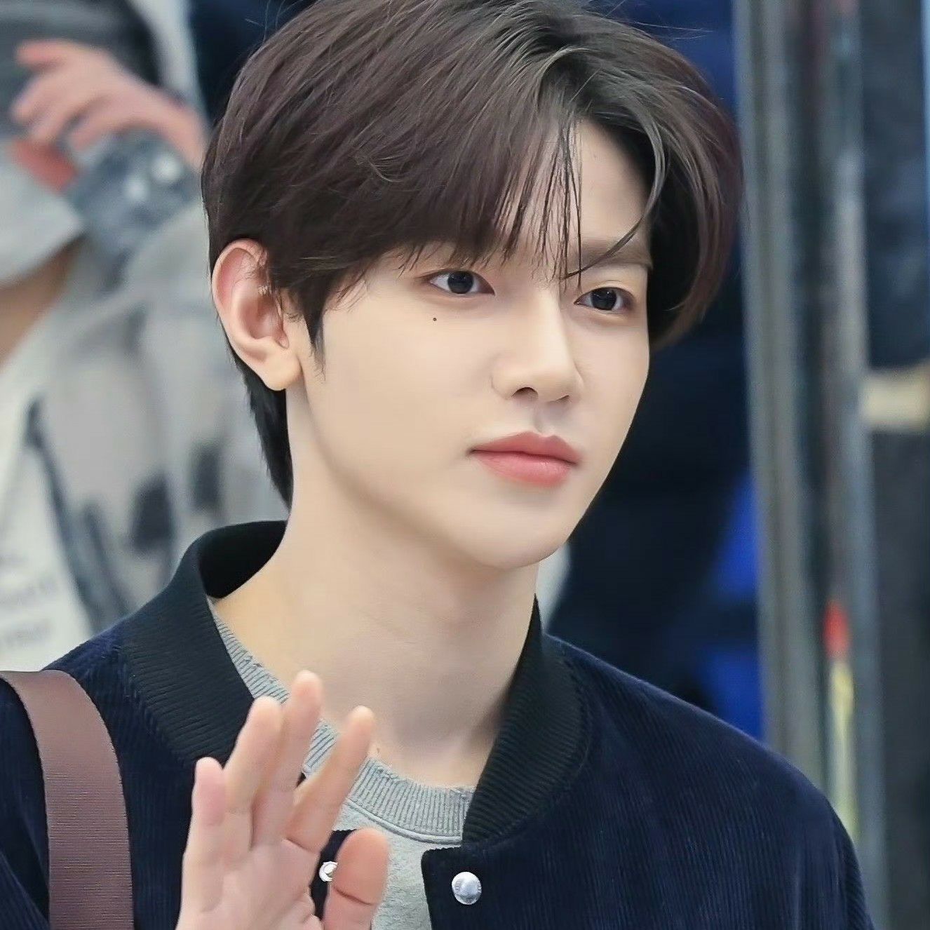 A moment captured by Zhang Hao (ZEROBASEONE)'s fan