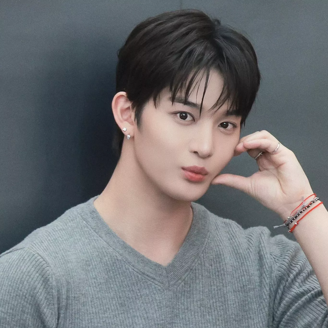 Latest photo of Bae Jinyoung