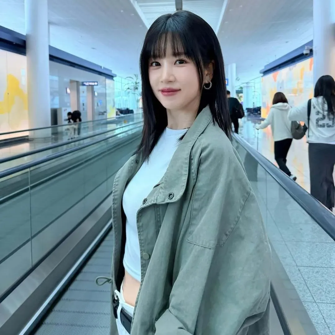 Latest photo of Park Chorong (Apink)