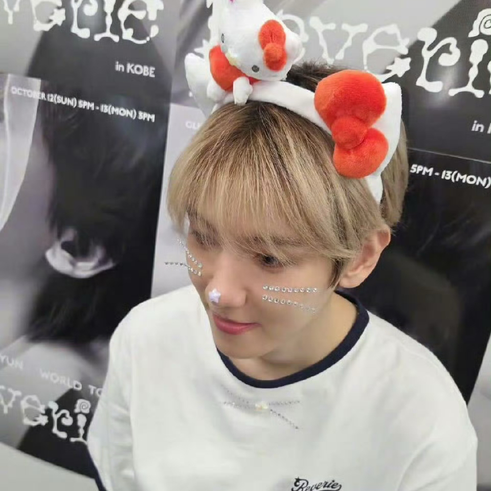 Momen yang diabadikan oleh penggemar Baekhyun (EXO)