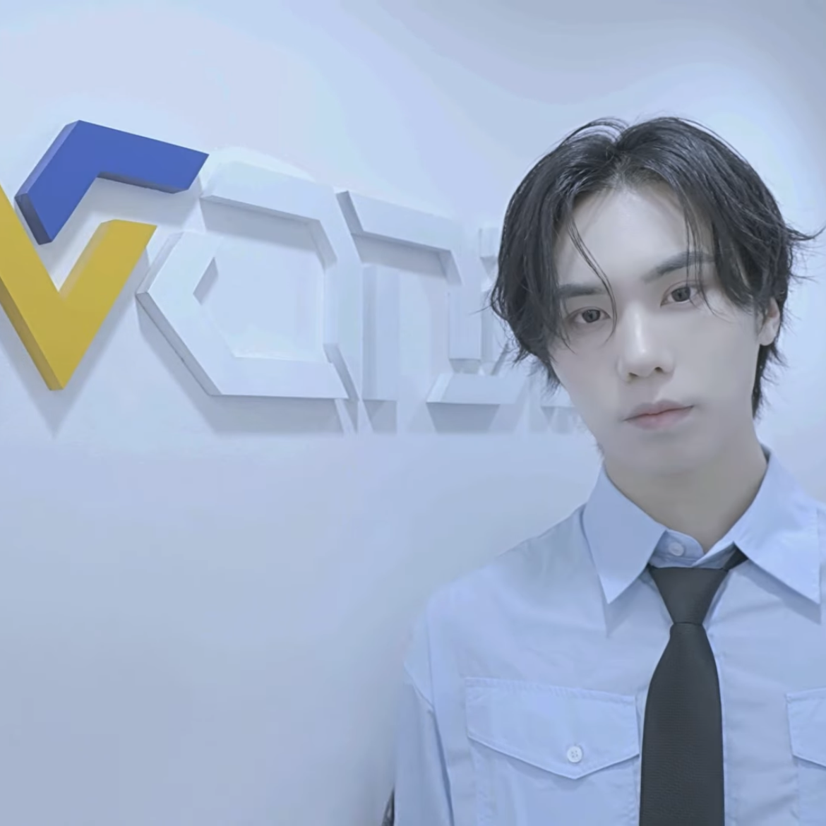 A moment captured by Rocky's fan