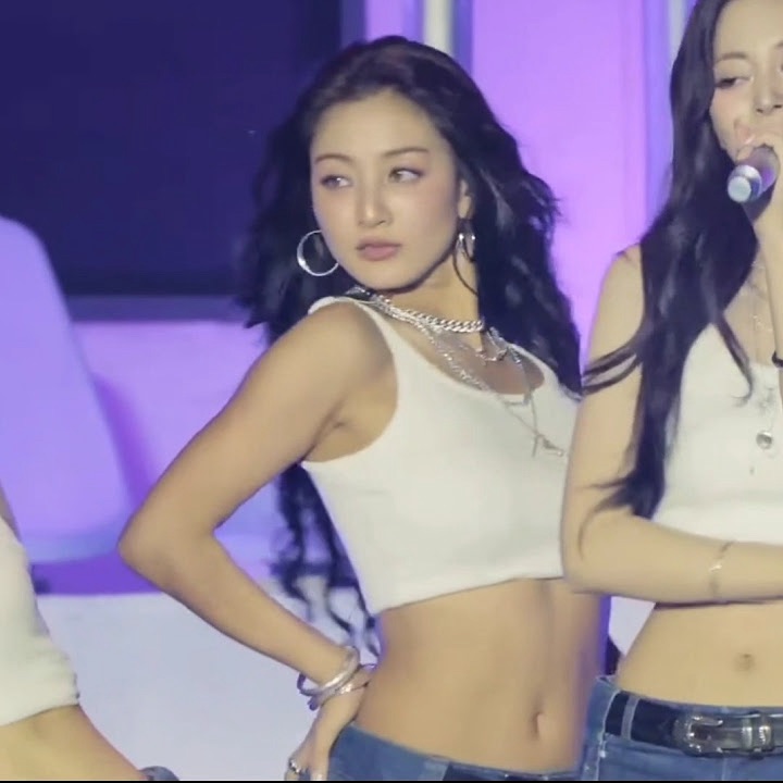 Behind-the-scenes cut of Nayeon (TWICE)