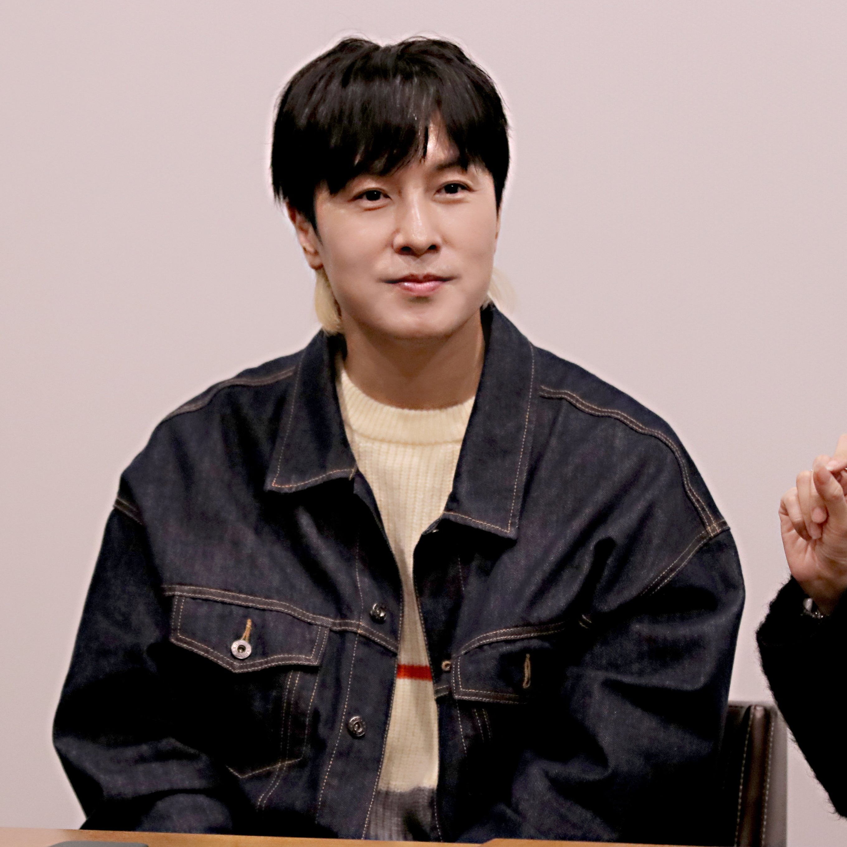 Latest photo of Kim Dongwan (SHINHWA)