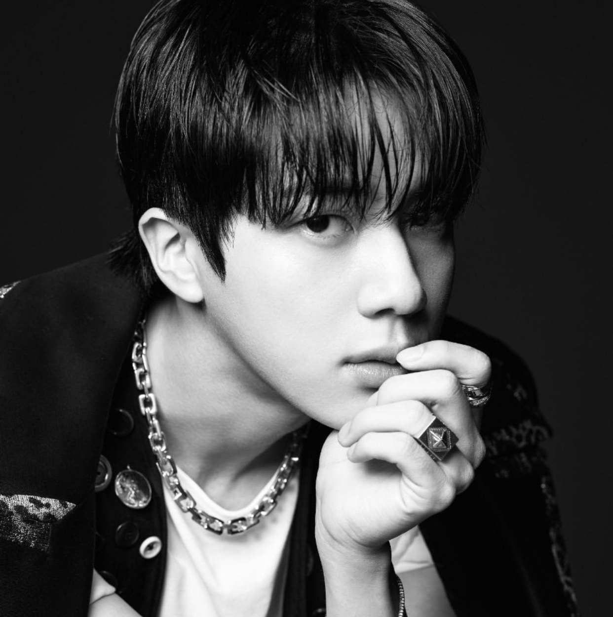 Foto aktivitas terbaru Jin (BTS)