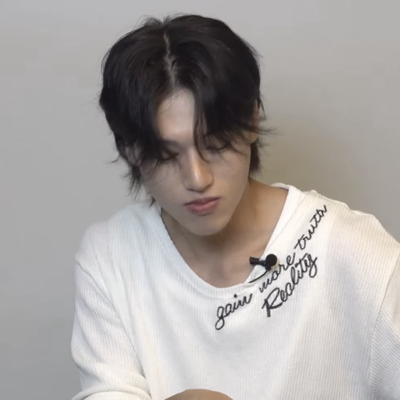 우영 (에이티즈)의 비하인드 컷