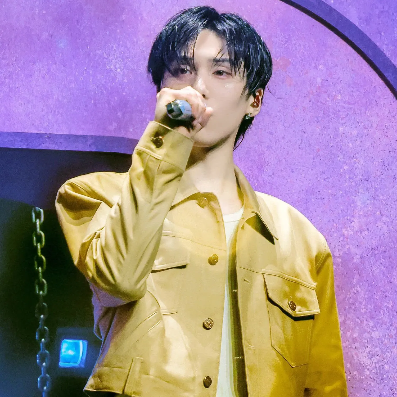 A moment captured by Rocky's fan