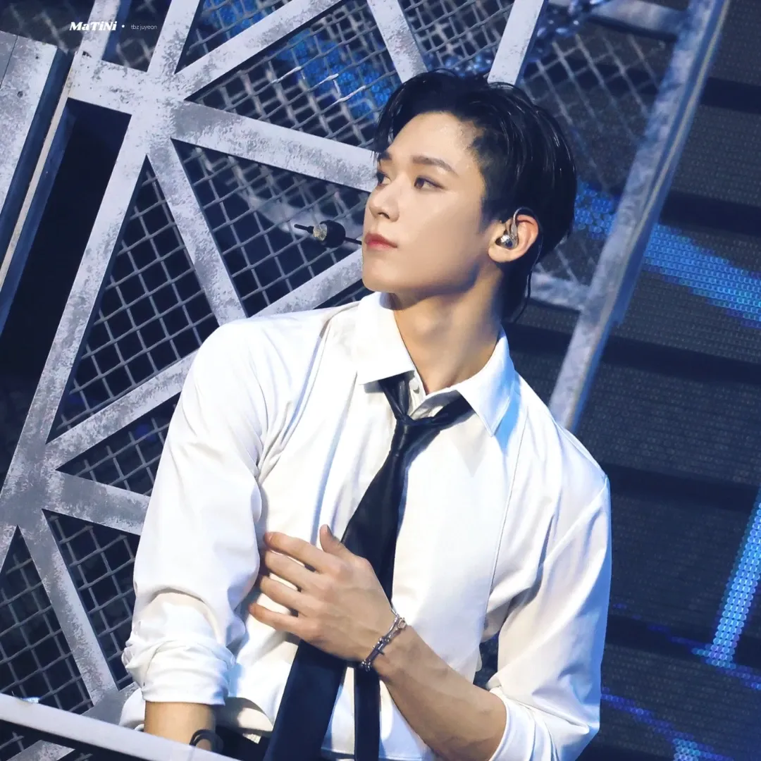 Recent activity shot of Juyeon (THE BOYZ)