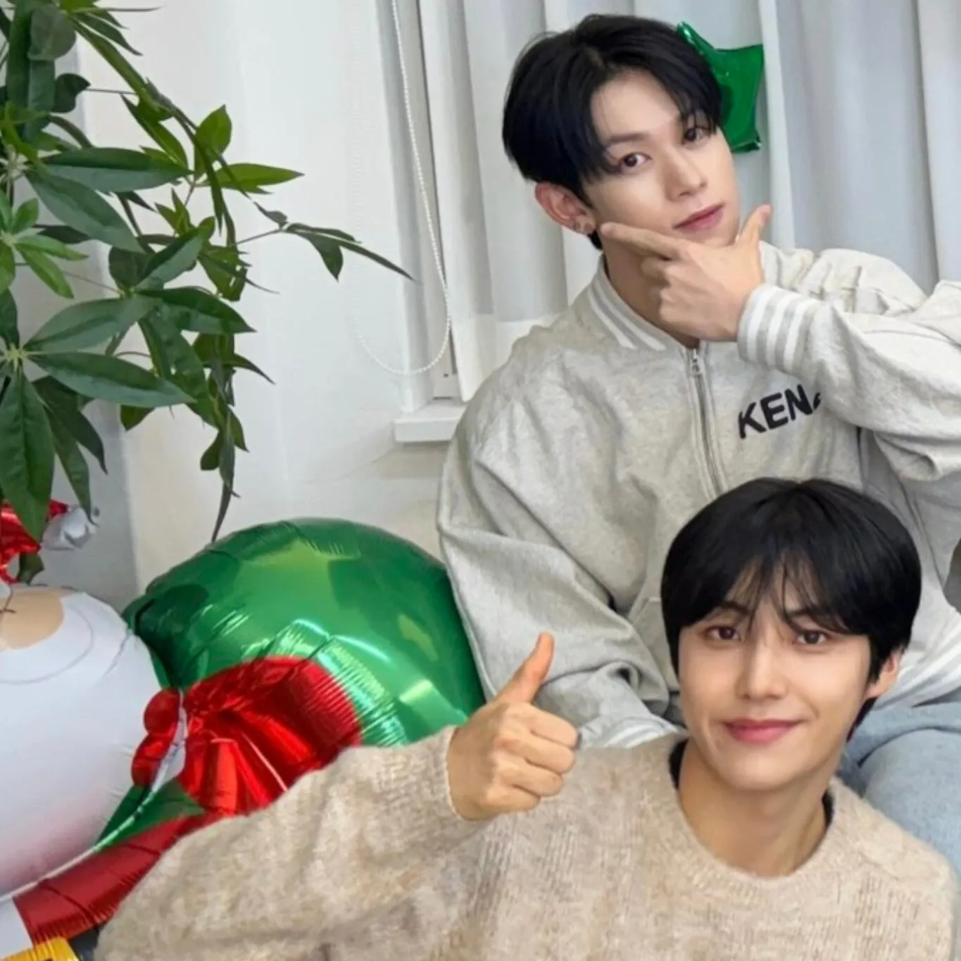 Behind-the-scenes cut of YOUNITE