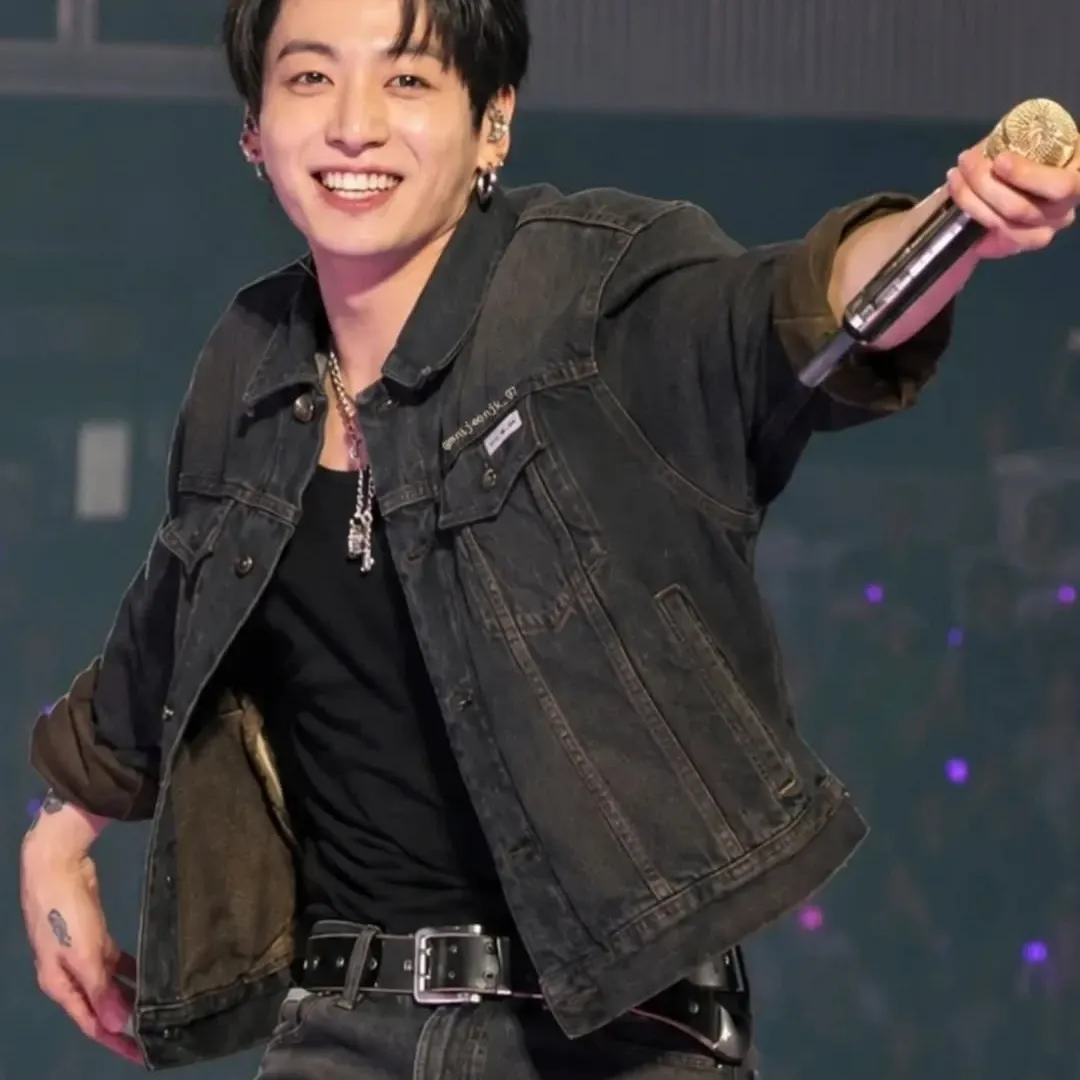 Momen yang diabadikan oleh penggemar Jungkook (BTS)