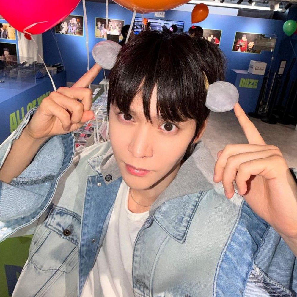 Recent activity shot of Eunseok (RIIZE)