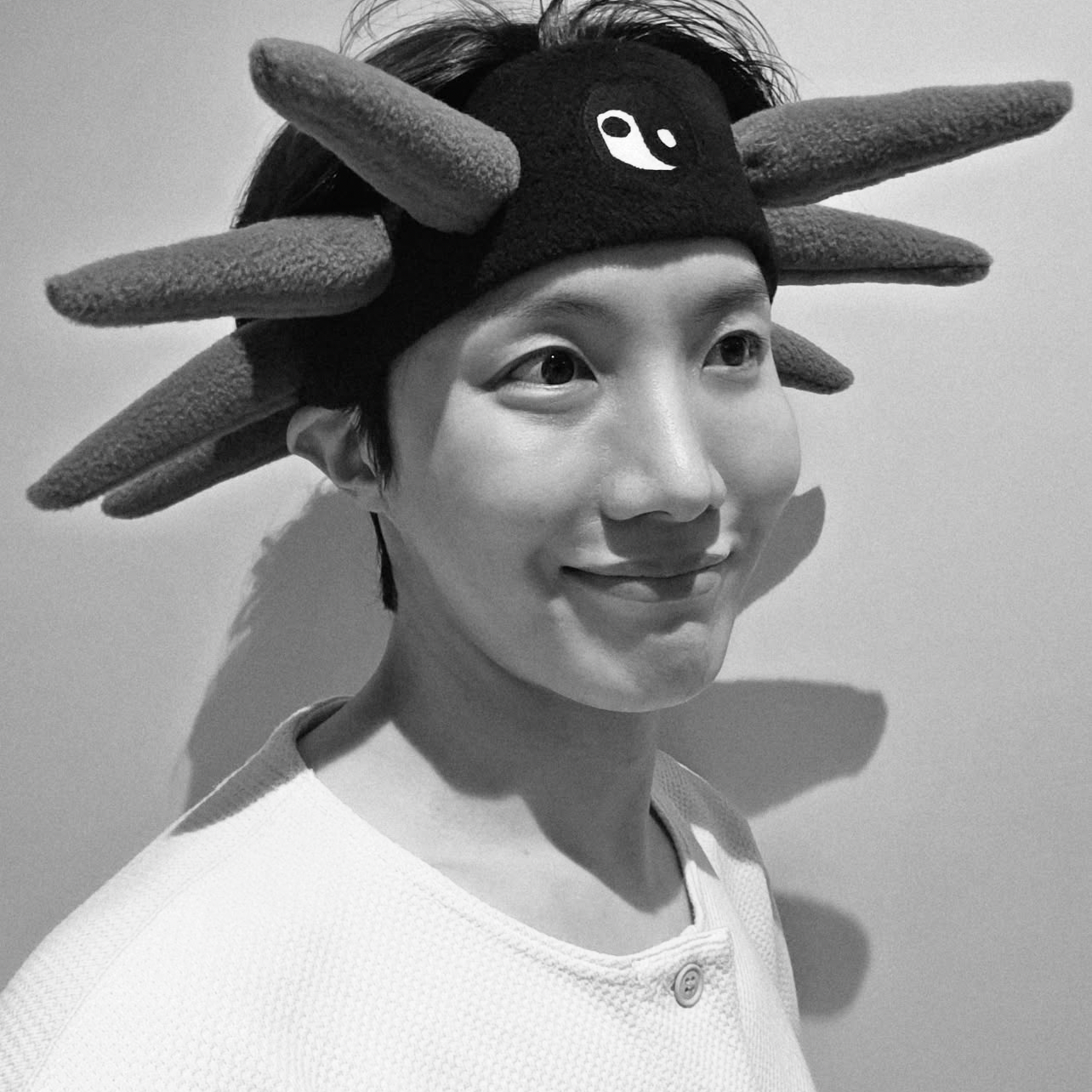 Foto terbaru j-hope (BTS)