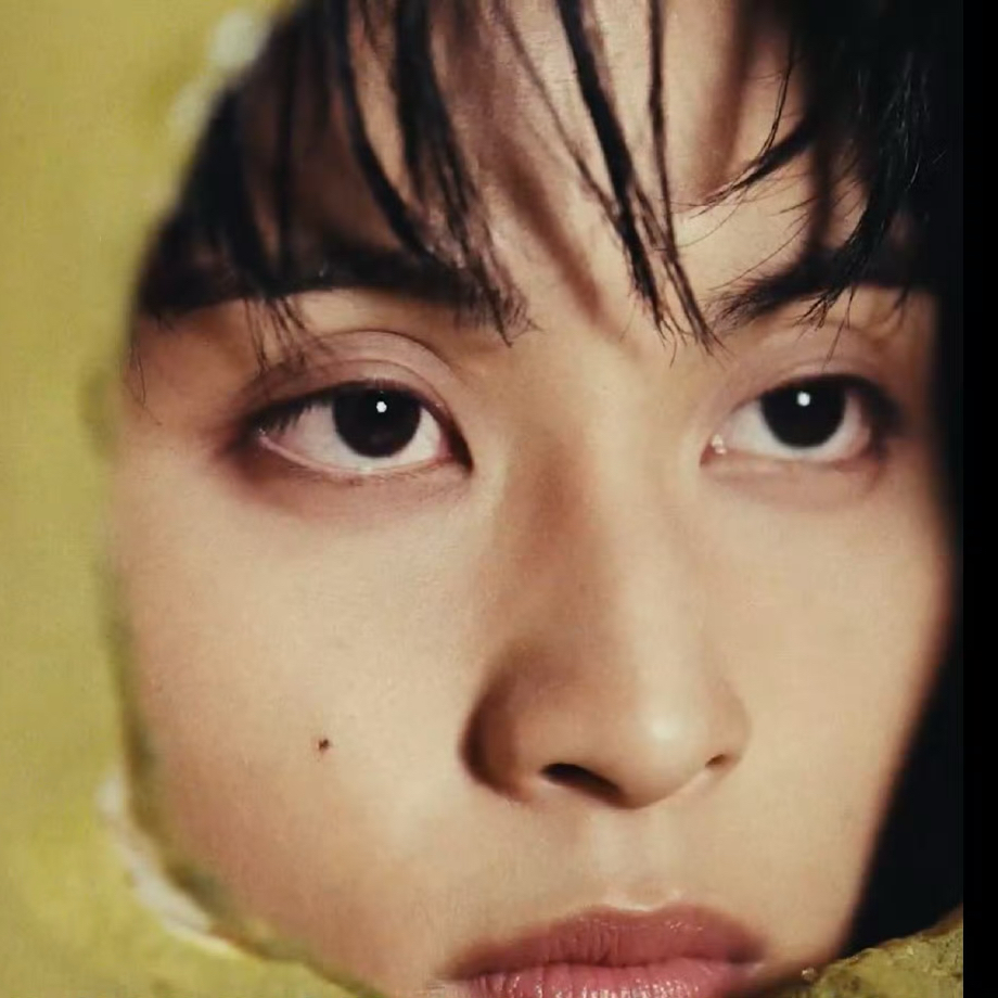 Behind-the-scenes cut of Mark