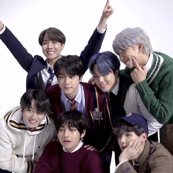 Momen yang diabadikan oleh penggemar BTS