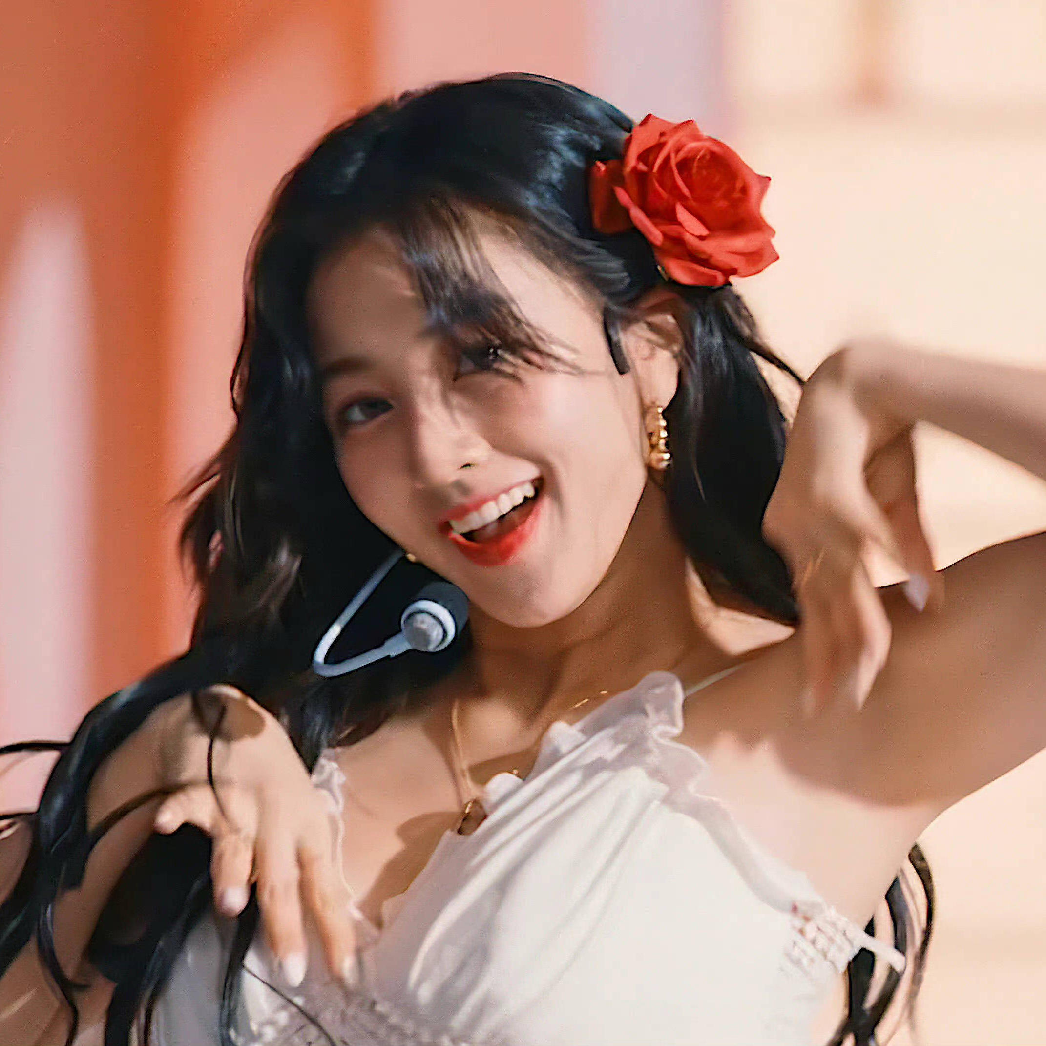 Latest photo of Jihyo (TWICE)