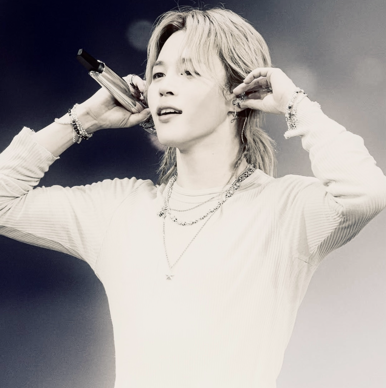 Foto aktivitas terbaru Jimin (BTS)