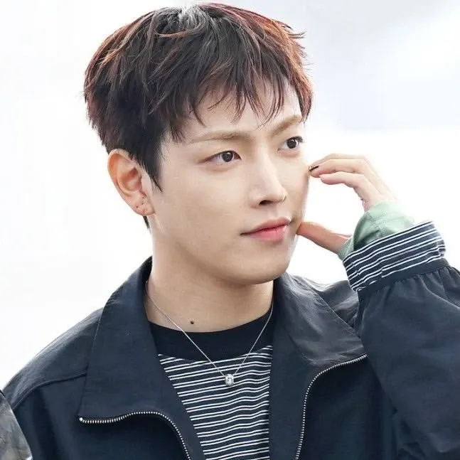 A moment captured by Hongjoong (ATEEZ)'s fan