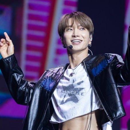 A moment captured by Leeteuk (Super Junior)'s fan