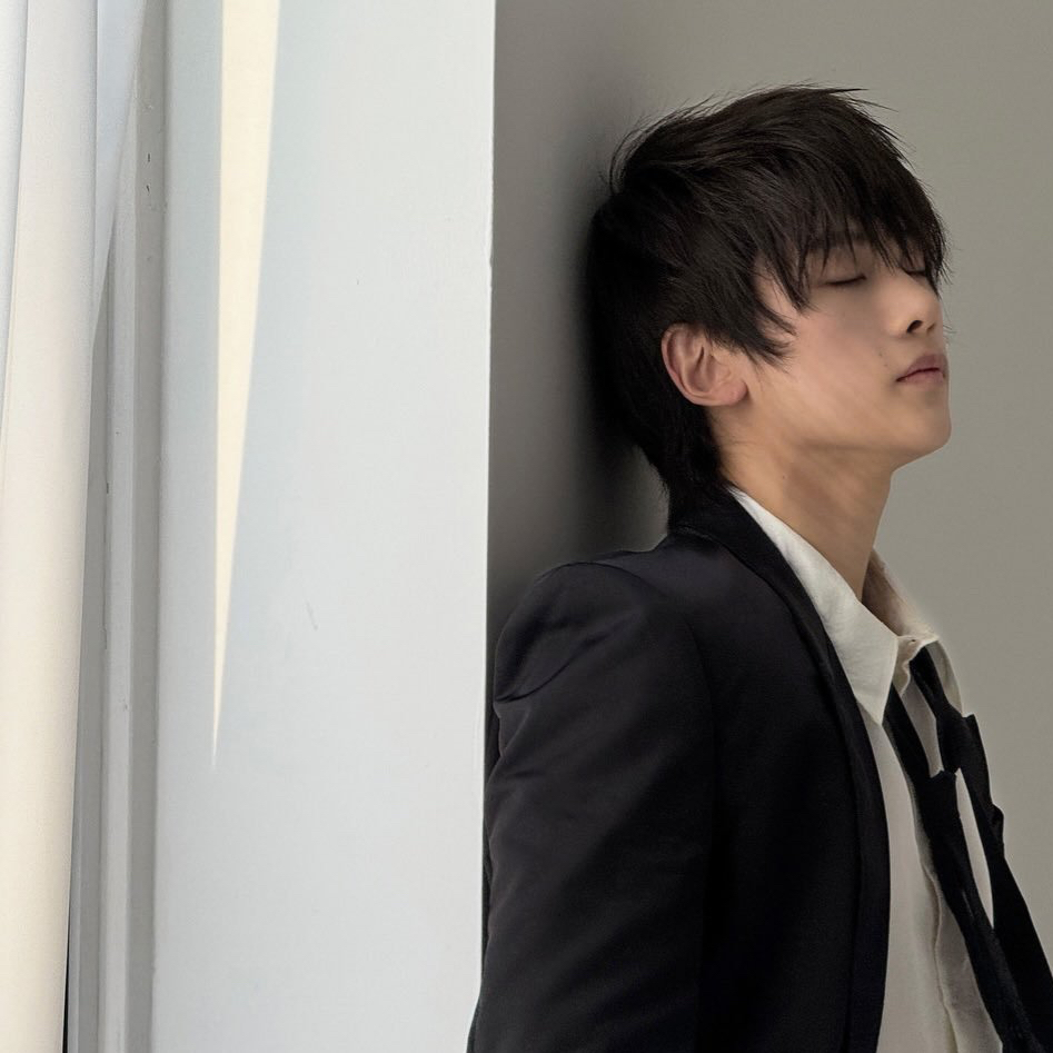 Behind-the-scenes cut of Seok Matthew (ZEROBASEONE)