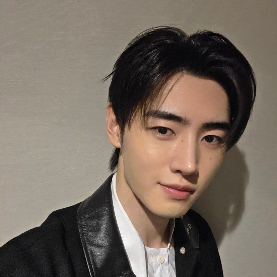 ENHYPEN의 최신 사진