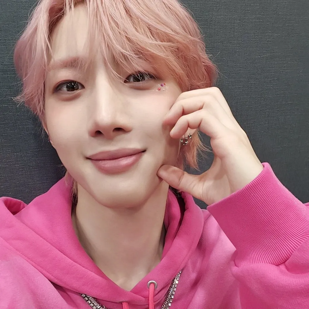 후이 (펜타곤)의 최신 사진