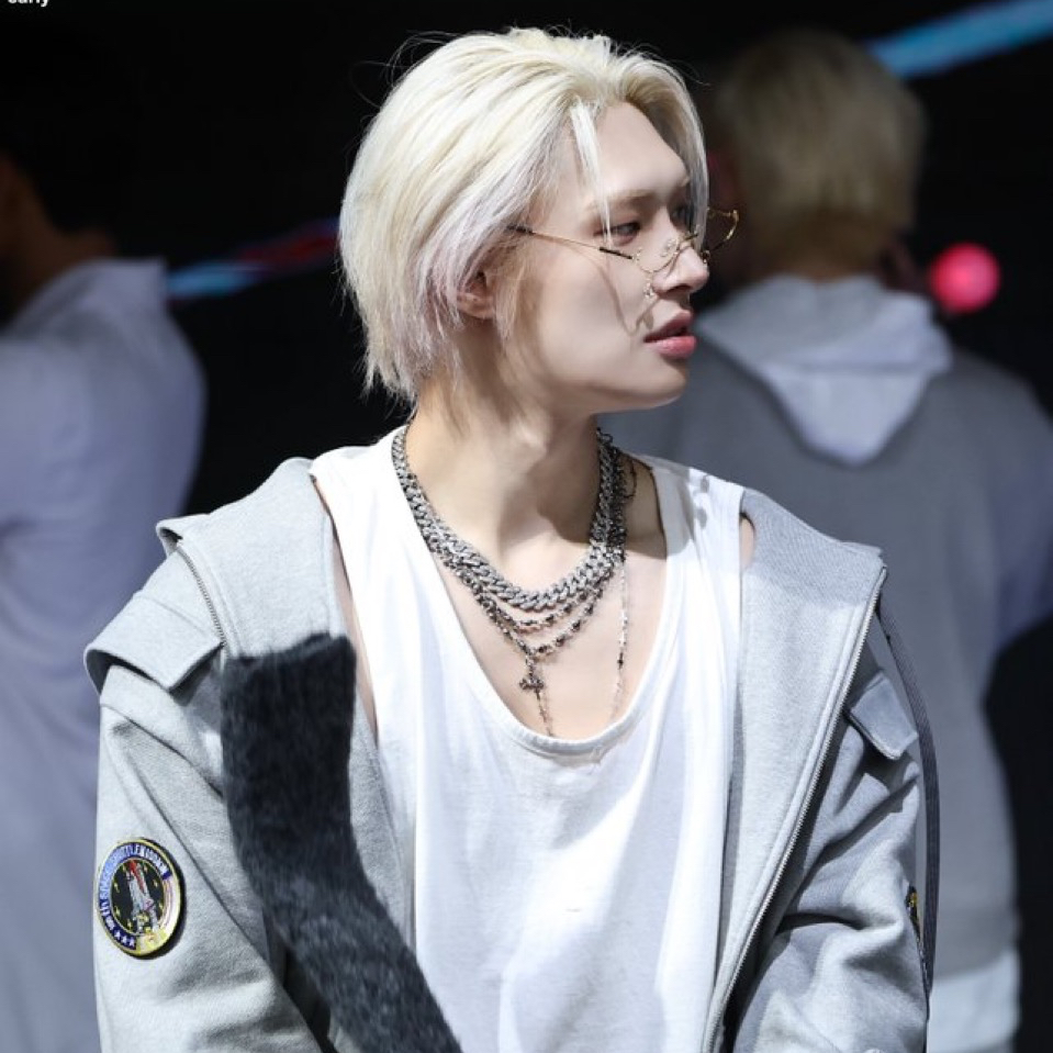 에이티즈의 비하인드 컷