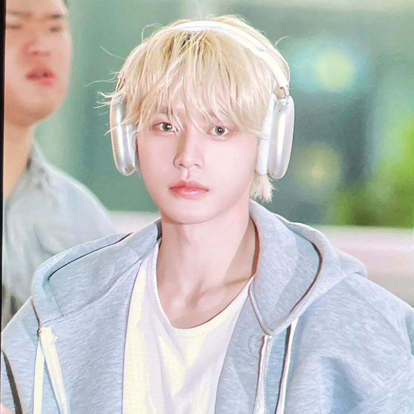 Latest photo of Kim Jiwoong (ZEROBASEONE)