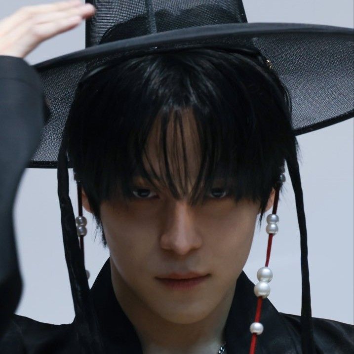 에이티즈 최근 활동샷