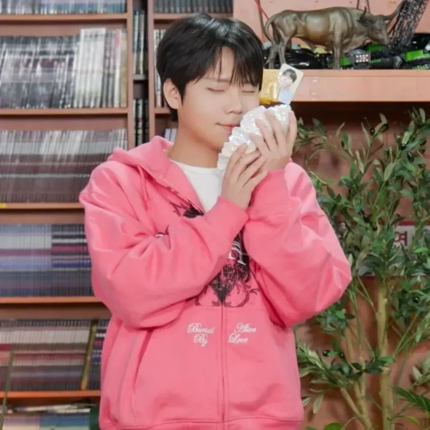 Behind-the-scenes cut of Jung Seunghwan