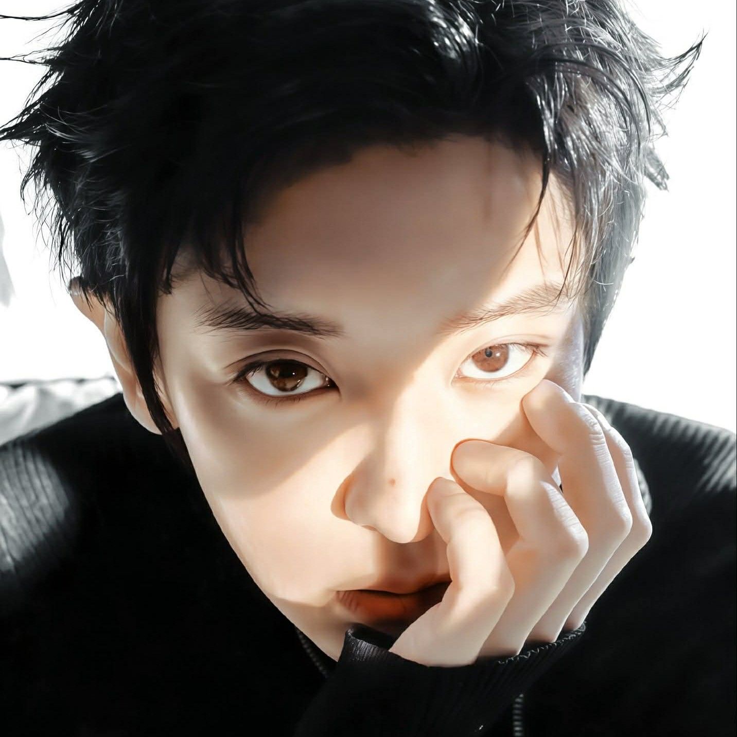 Behind-the-scenes cut of Chanyeol (EXO)