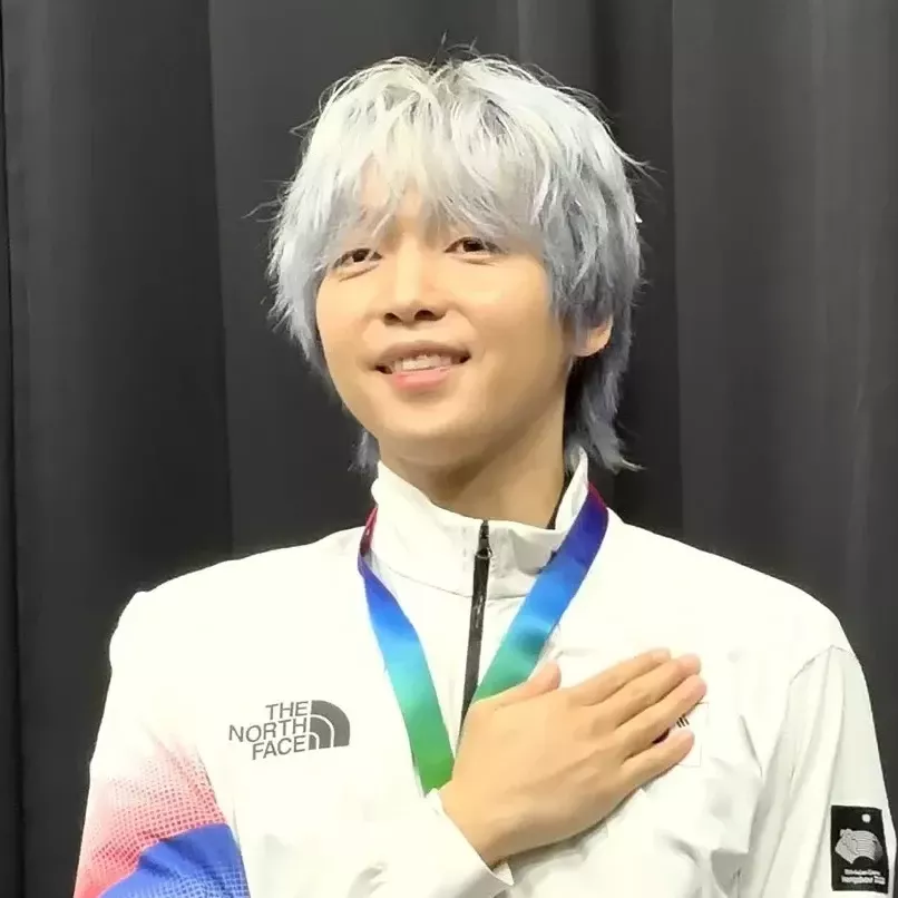 Latest photo of Jeong Sewoon