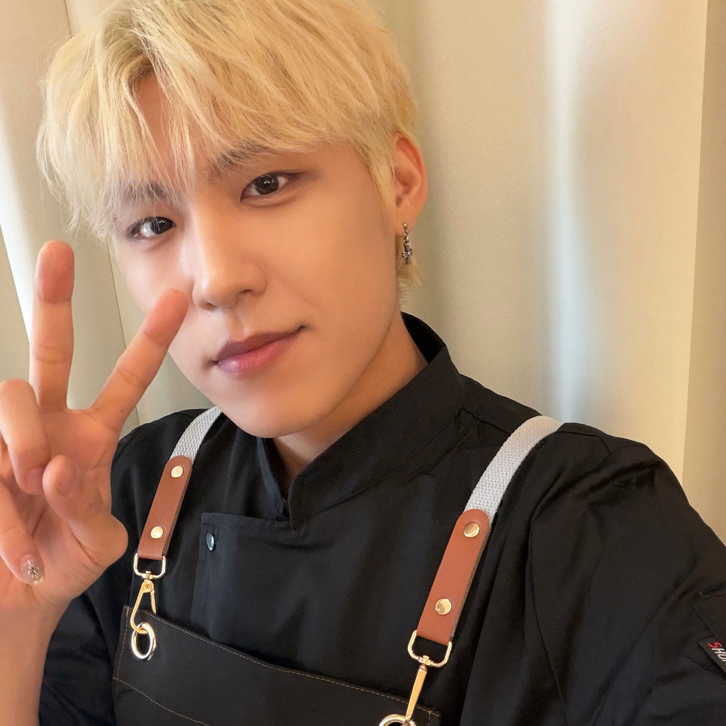 A moment captured by Park Woojin (AB6IX)'s fan