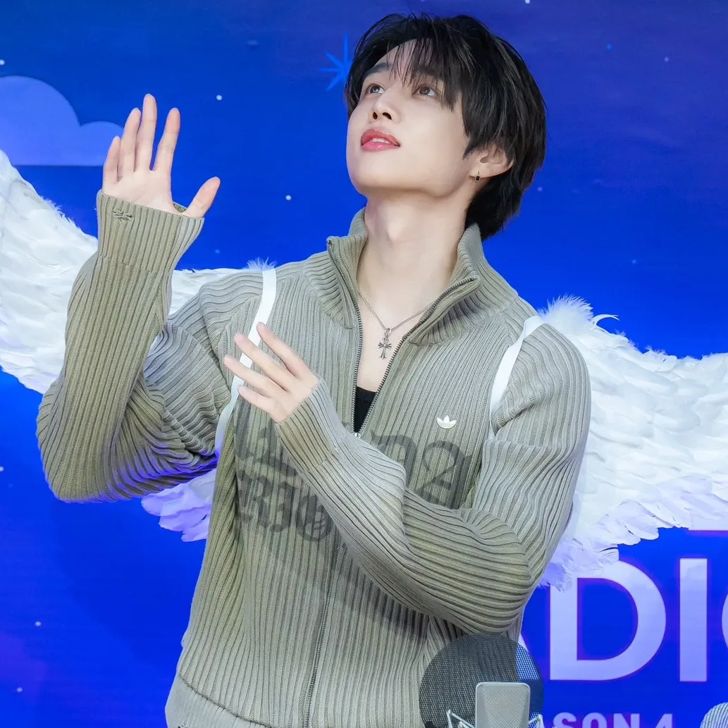 A moment captured by Sunwoo (THE BOYZ)'s fan