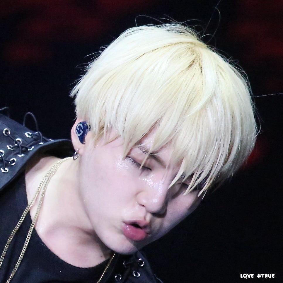 슈가 (방탄소년단) 최근 활동샷