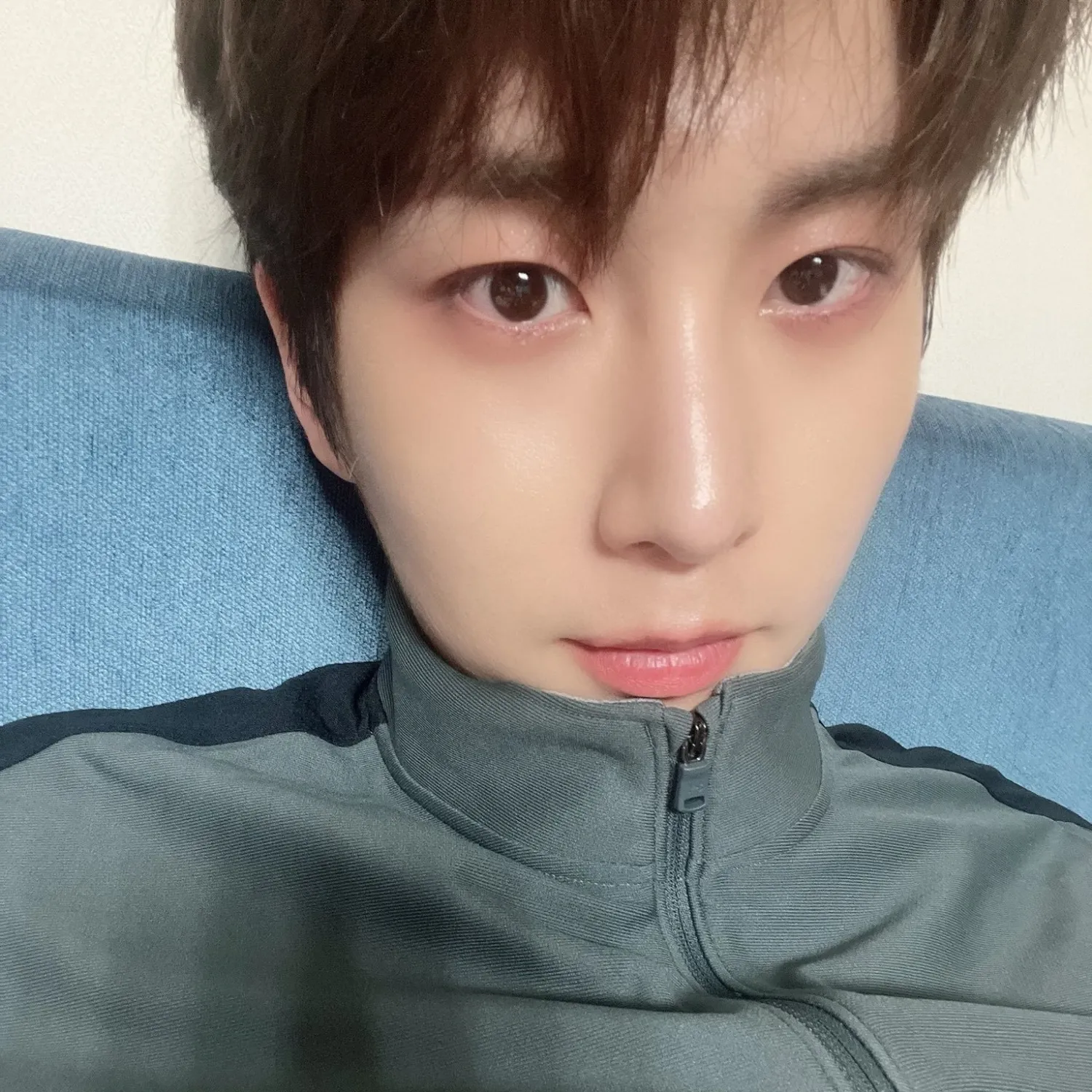 Recent activity shot of Shinwon (PENTAGON)