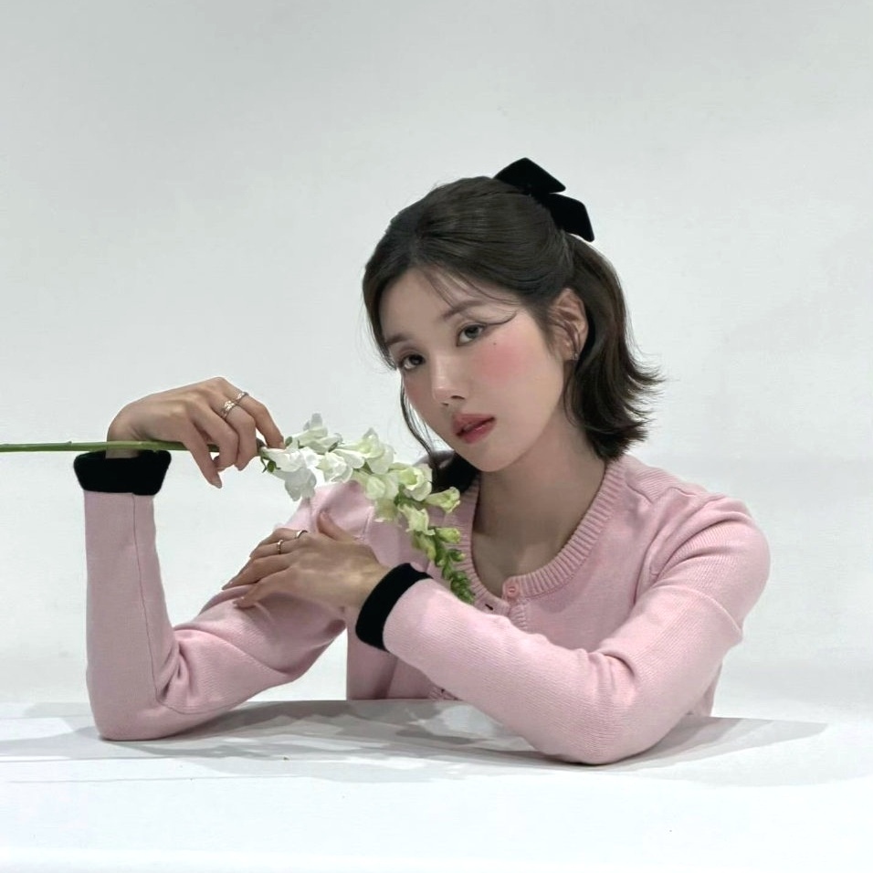 Behind-the-scenes cut of Kwon Eunbi