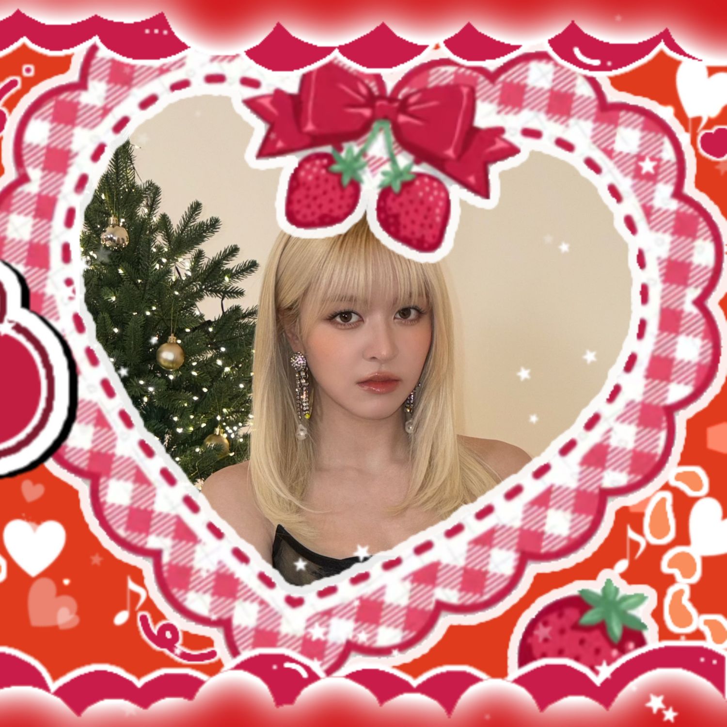 Recent activity shot of LILY (NMIXX)