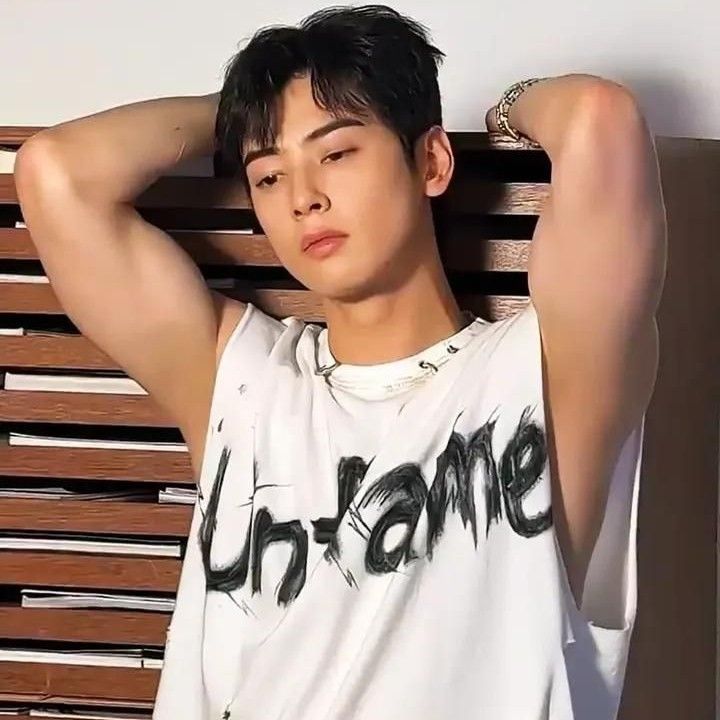 Behind-the-scenes cut of Eunwoo (ASTRO)